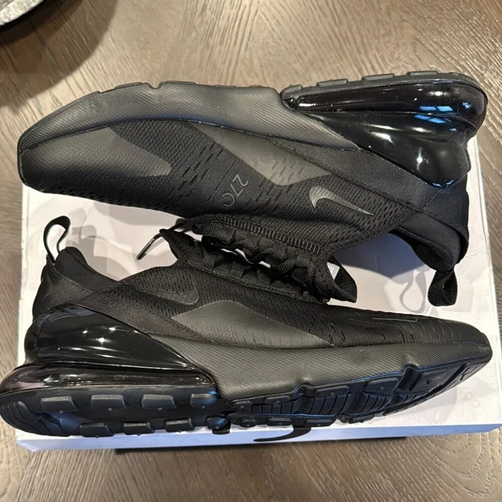 Nike Black Air Max 270 Sneakers - Picture 2 of 6